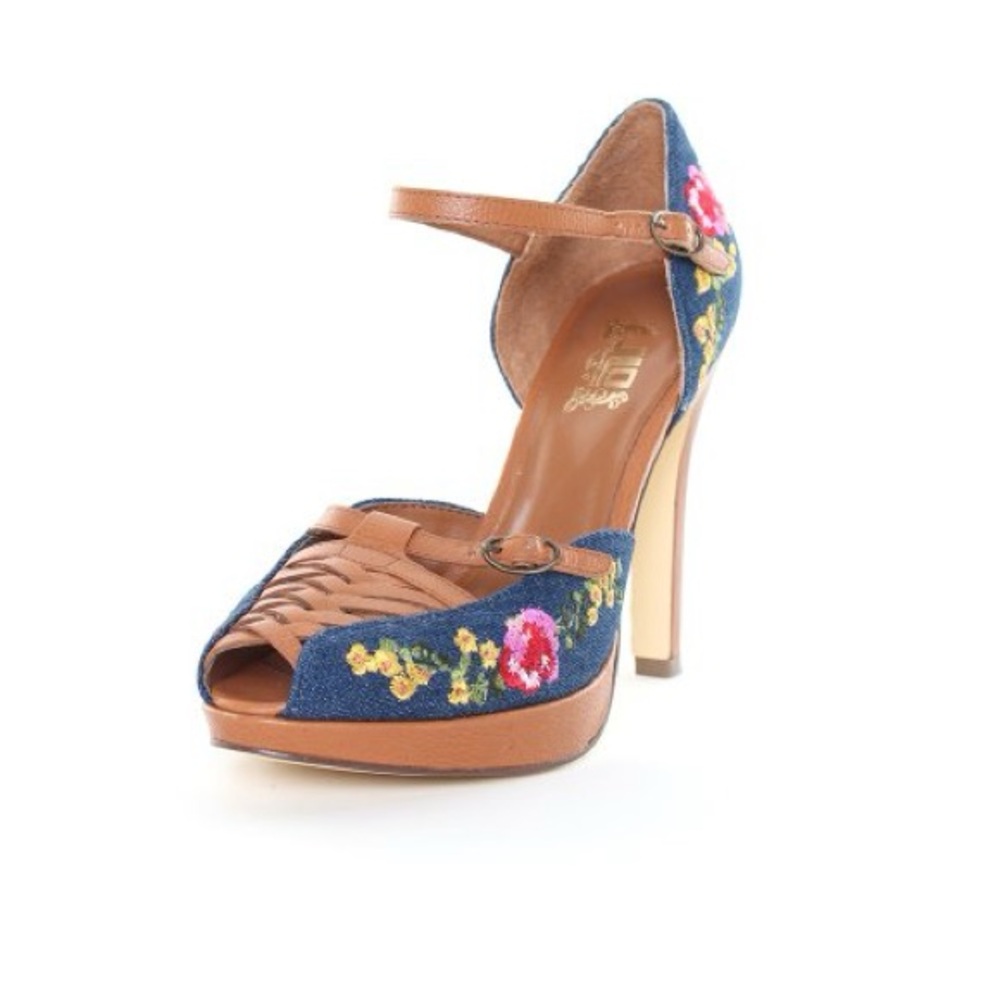 JLO by Jennifer Lopez Elegant Floral Embroidered Heels